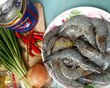 รูปขั้นตอนการทำที่ 1 ของ กุ้งผัดพริกเผา