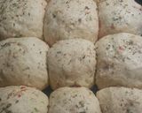 Foto del paso 8 de la receta: Pancitos de verduras (saborizados) rellenos de queso 😋
