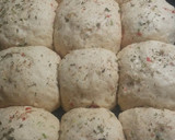 Foto del paso 8 de la receta: Pancitos de verduras (saborizados) rellenos de queso 😋