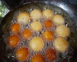 सूजी के गुलाब जामुन(Suji ke gulab jamun recipe in Hindi) रेसिपी चरण 3 फोटो
