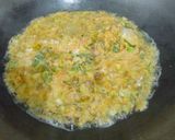 Foto langkah ke 3 dari resep Talua barendo(telur dadar crispy).