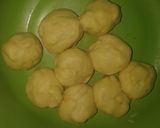 Foto langkah ke 4 dari resep Roti Goreng Isi Pisang.