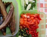 Foto langkah ke 4 dari resep Pindang tongkol kuah kecap 🐟🍅.
