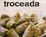Foto del paso 1 de la receta: Arroz con gambones y alcachofa