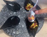 Foto del paso 2 de la receta: Cuchara de alcachofa, anchoa, millo y tomate