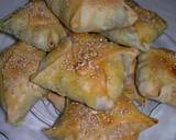 Kalitsounia with spinach and mizithra recipe step 7 photo