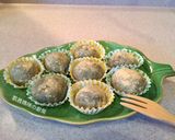 A picture of step 12 of Japanese Kusamochi (Mugwort Rice Cakes).