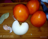 Foto del paso 2 de la receta: Bacalao con tomate e invitados 🌶️🐟 🍅 🦐🦐🍷
