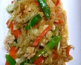 รูปขั้นตอนการทำที่ 4 ของ ไก่สับผัดกะหล่ำปลีวุ้นเส้น