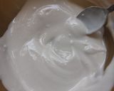 Foto del paso 3 de la receta: Bizcocho de yogur, frutos secos y cacao