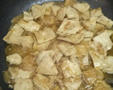 Foto del paso 2 de la receta: Cinta de lomo encebollada al vino blanco
