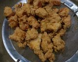 Foto langkah ke 4 dari resep Ayam Popcorn Cabe Garam.