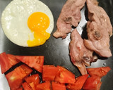 Foto del paso 1 de la receta: Chuletas de pavo con huevo
