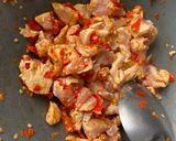 รูปขั้นตอนการทำที่ 2 ของ ผัดอกไก่ใส่ถั่วฝักยาวเผ็ดๆ