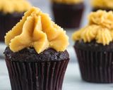 A picture of step 5 of Chocolate Cupcakes with Peanut Butter Buttercream Frosting.