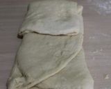 Foto del paso 6 de la receta: Medialunas de manteca hojaldrada