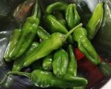 A picture of step 1 of Padron peppers.