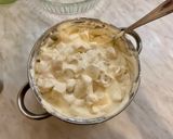 A picture of step 9 of Шарлотка с яблоками.