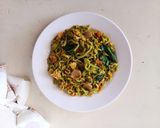 Foto langkah ke 7 dari resep Mie Home (Bayam Brazil) Goreng.