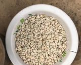 A picture of step 1 of Miyan wake da kubewa (tosun yala).