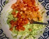 Foto del paso 1 de la receta: Tostas caseras de guacamole con anchoas
