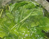 A picture of step 1 of Resto style palak paneer.