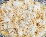 Foto del paso 6 de la receta: Plumas con Bacalao y alioli gratinado