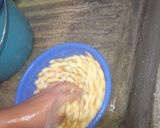 Foto del paso 2 de la receta: Tamal de mole negro en hoja de palma de plátano