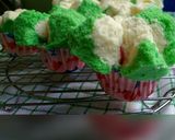 Foto langkah ke 9 dari resep Bolu kukus mekar (soda).