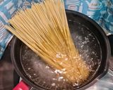 รูปขั้นตอนการทำที่ 1 ของ 🍝🐔..สปาเกตตี้แกงเขียวหวานครีมซอส