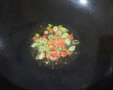 Foto langkah ke 1 dari resep Nasi Telur Kecap.