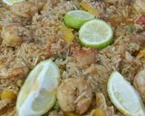 صورة لخطوة 6 من وصفة الباييلا الأسبانيه بالجمبري وسمك الفيليه 😋