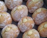 Foto langkah ke 6 dari resep Bomboloni eggless.