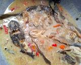 Foto langkah ke 5 dari resep Ikan Gabus kuah santan (bumbu simpel/resep keluarga).