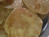 पूरी (poori recipe in Hindi)