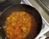 Foto del paso 2 de la receta: Fideos con salsa rápida de tomates, champi y cebolla de verdeo
