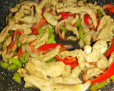 Foto del paso 5 de la receta: Fajitas de cerdo al pimiento