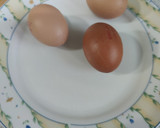 Foto del paso 3 de la receta: Tortilla de ajetes y champiñones