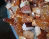 A picture of step 7 of Kesar Pista Rabdi In Qiwami Seviyan Bowl.