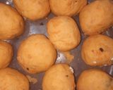 Foto langkah ke 3 dari resep Bola ubi isi coklat ala Sherinps.