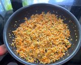 Hình bước làm 3 của món Cà rốt đảo bông cho bé