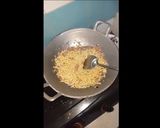 Foto langkah ke 6 dari resep Bakmi Goreng Sosis Spesial.