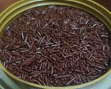 Foto langkah ke 2 dari resep Bolu Kukus Mini Pisang Ambon tanpa Mixer.