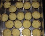 Foto langkah ke 5 dari resep Cheese Custard Muffin.