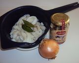 Foto del paso 1 de la receta Calamares encebollados con setas