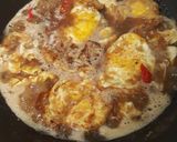 Foto langkah ke 6 dari resep Telur mata sapi kuah kecap.