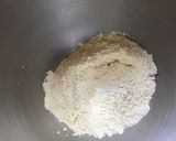Une image de l'étape 3 de Pâte brisée aux amandes,lait et deux farines.