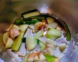 Foto langkah ke 3 dari resep Resep Tori Paitan (Ramen Jepang dengan Kaldu Ayam).