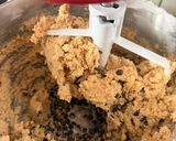 Foto del paso 5 de la receta Galletas sin gluten y sin lactosa con pepitas de chocolate y nueces