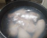 รูปขั้นตอนการทำที่ 1 ของ น่องไก่ตุ๋นเห็ดหอม